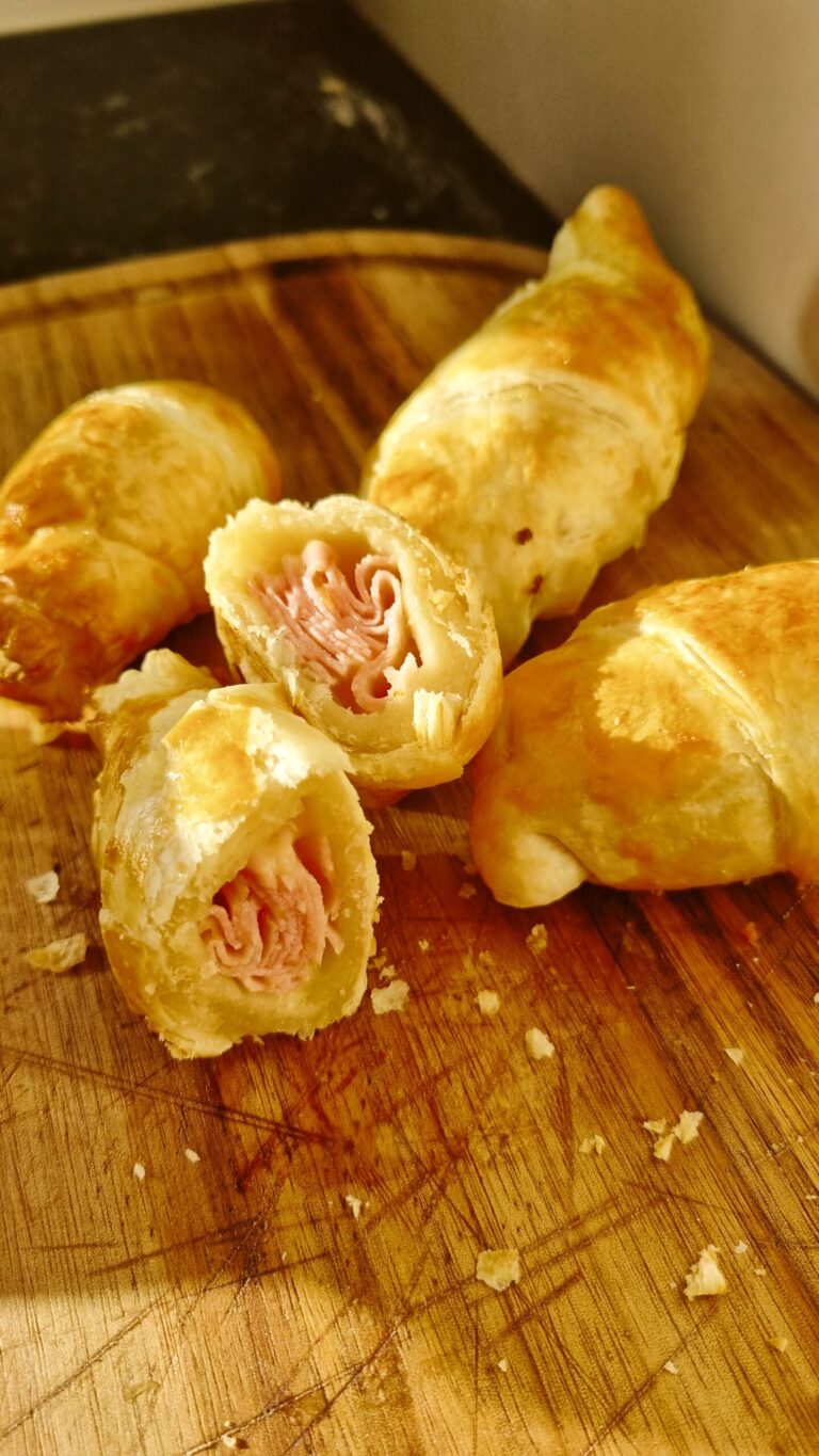 Easy Air Fryer Ham and Cheese Pastry Croissants (15-Minute Lunchbox Hack)
